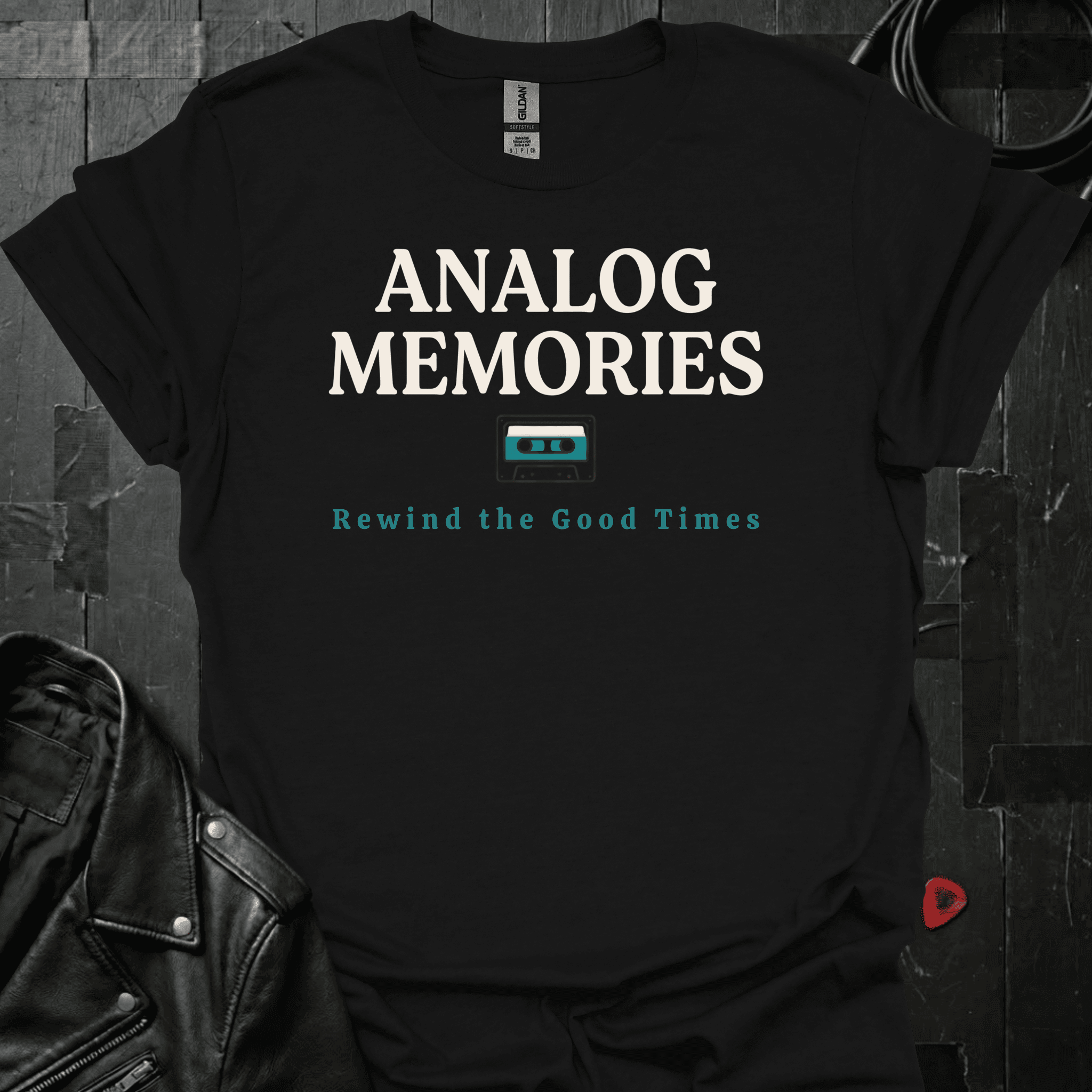 Analog Memories T-Shirt - Black - T-Shirt