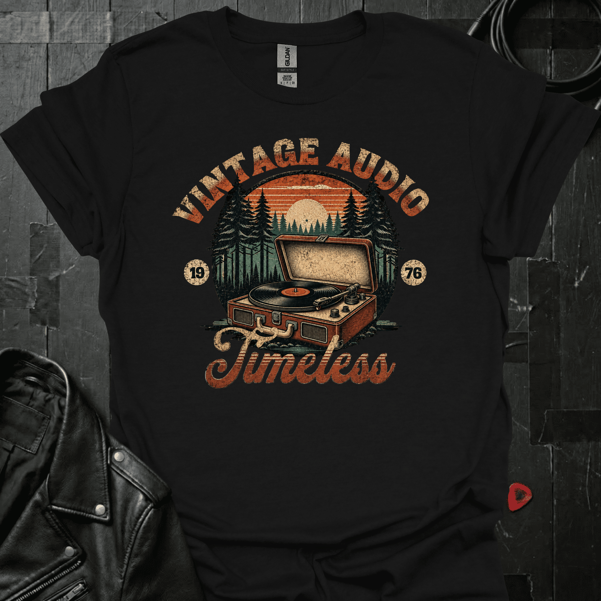 Vintage Audio T-Shirt - Black - T-Shirt