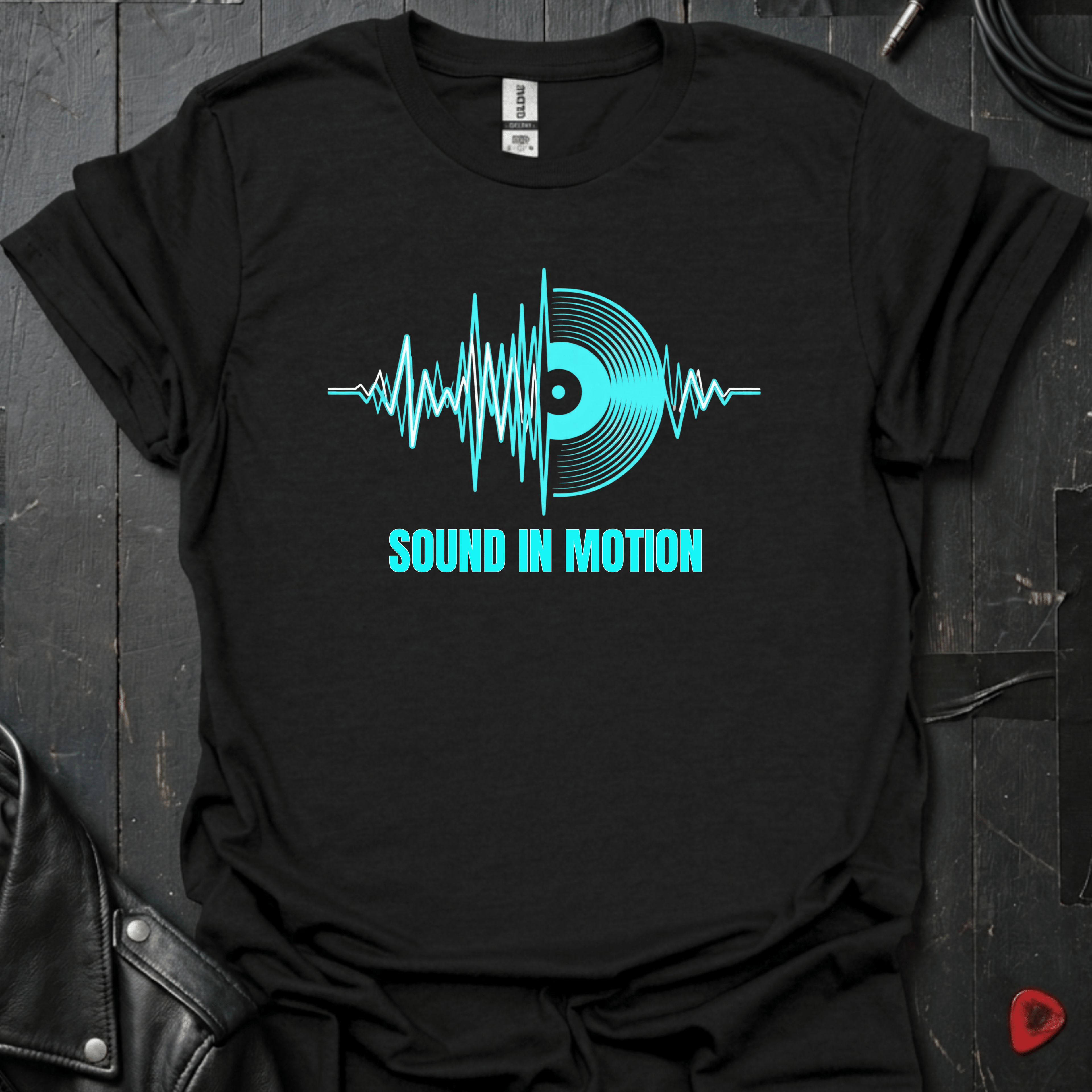 Sound In Motion T-Shirt - Black - T-Shirt