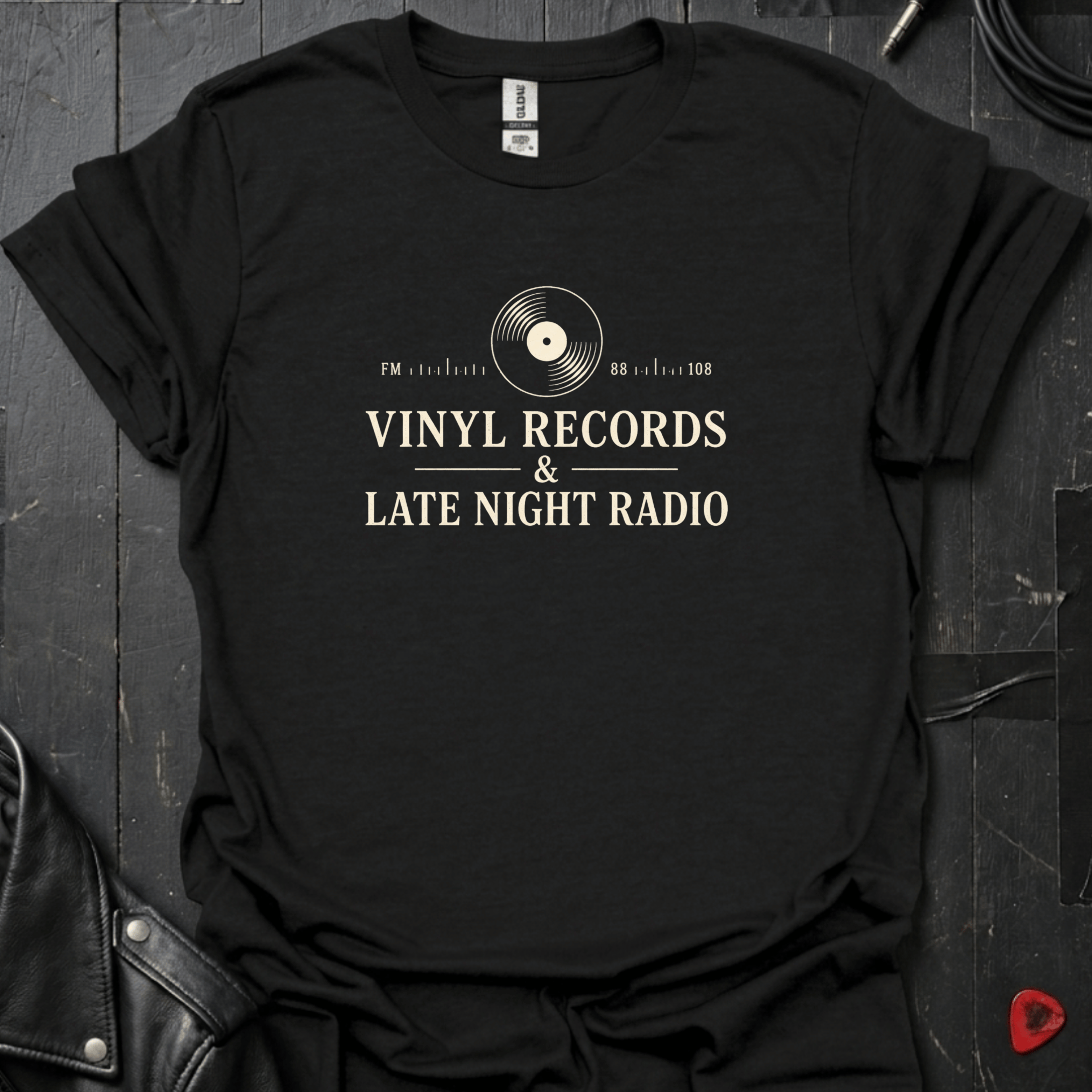 Records & FM Radio T-Shirt - Black - T-Shirt