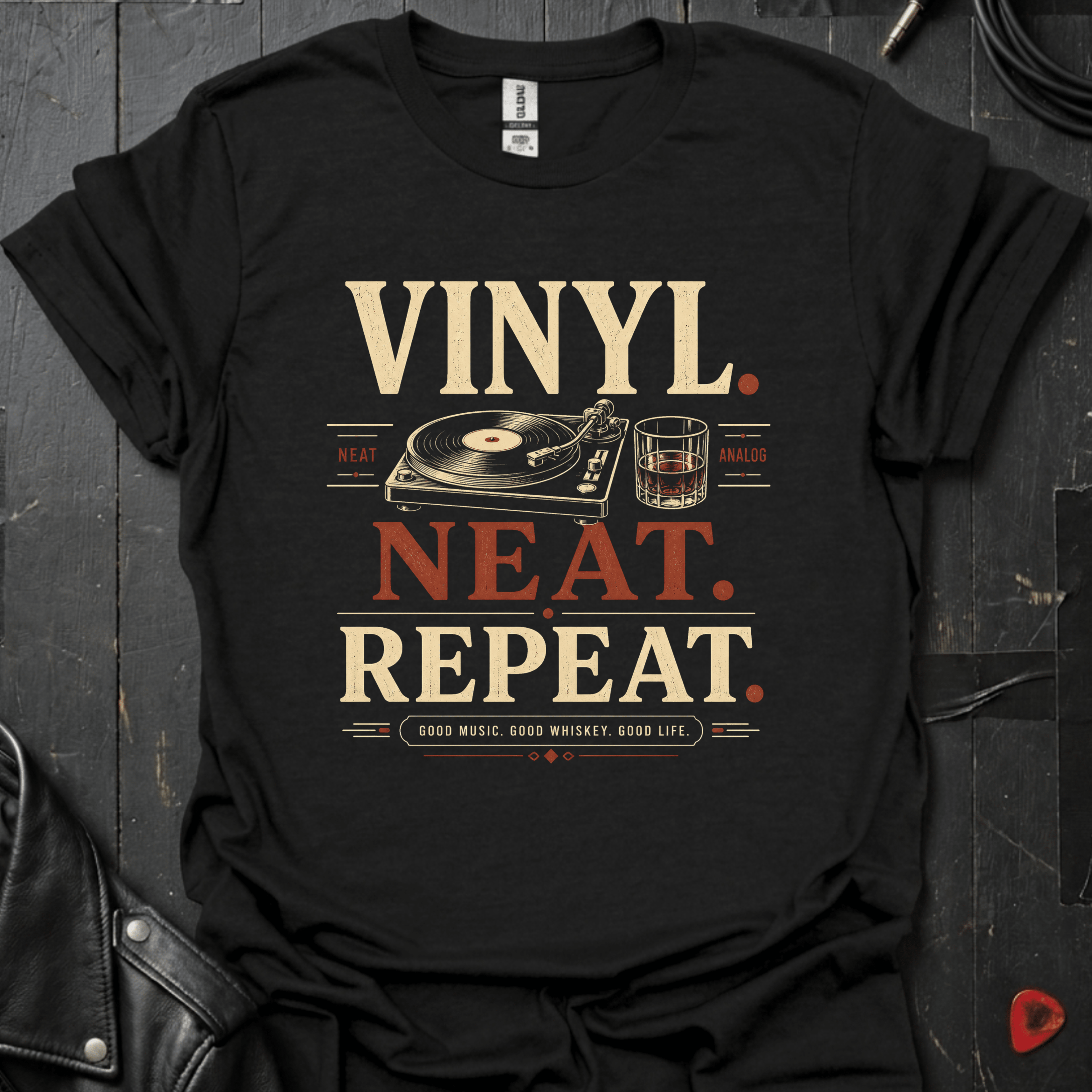 Vinyl.Neat.RepeatT-Shirt - Black - T-Shirt