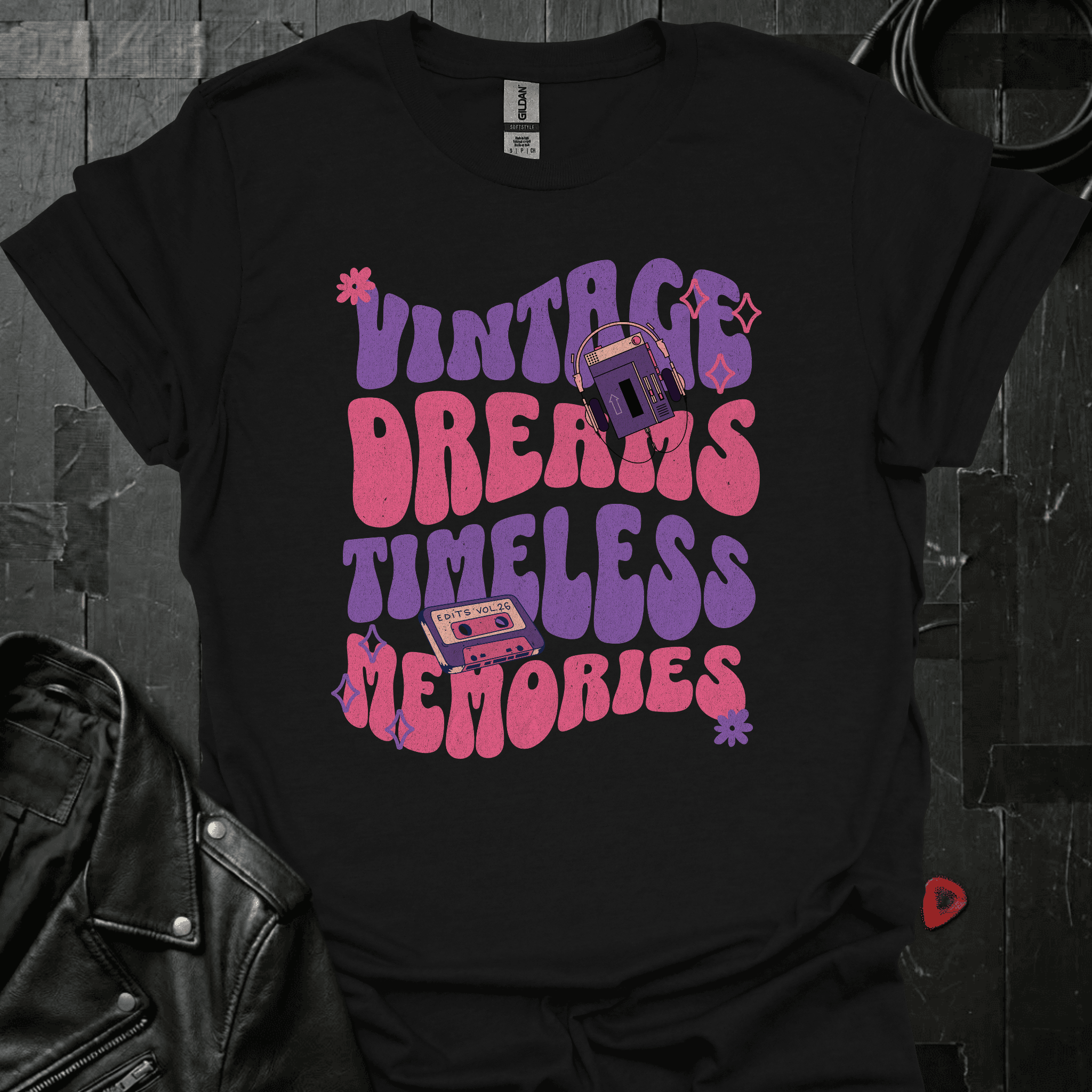 Timeless Memories T-Shirt - Black - T-Shirt