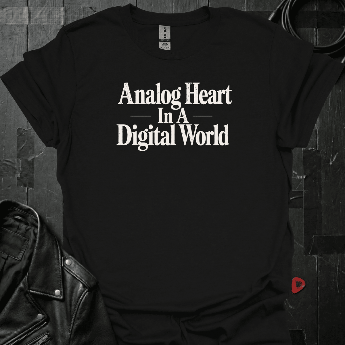 Analog Heart T-Shirt - Black - T-Shirt