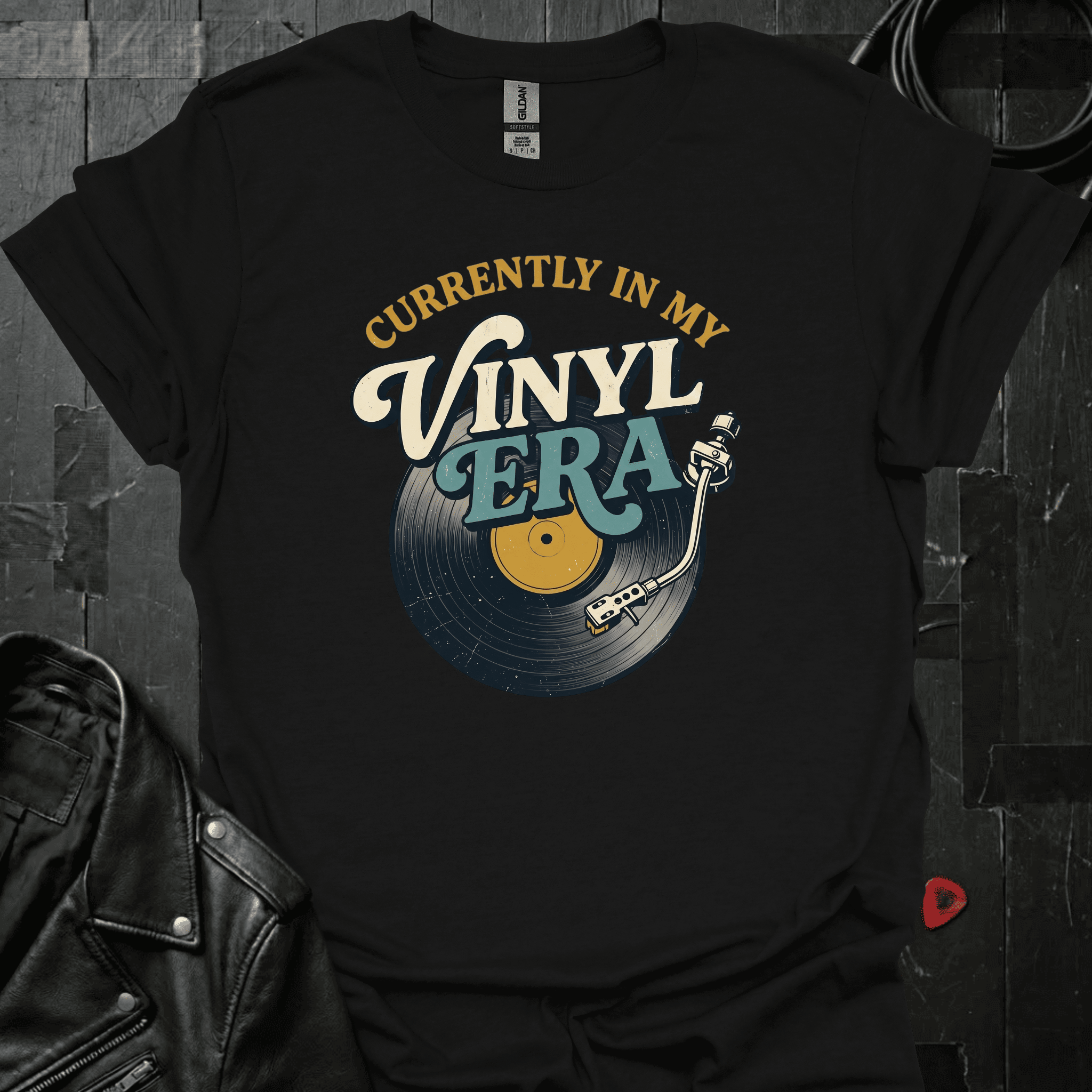 Vinyl Era T-Shirt - Black - T-Shirt