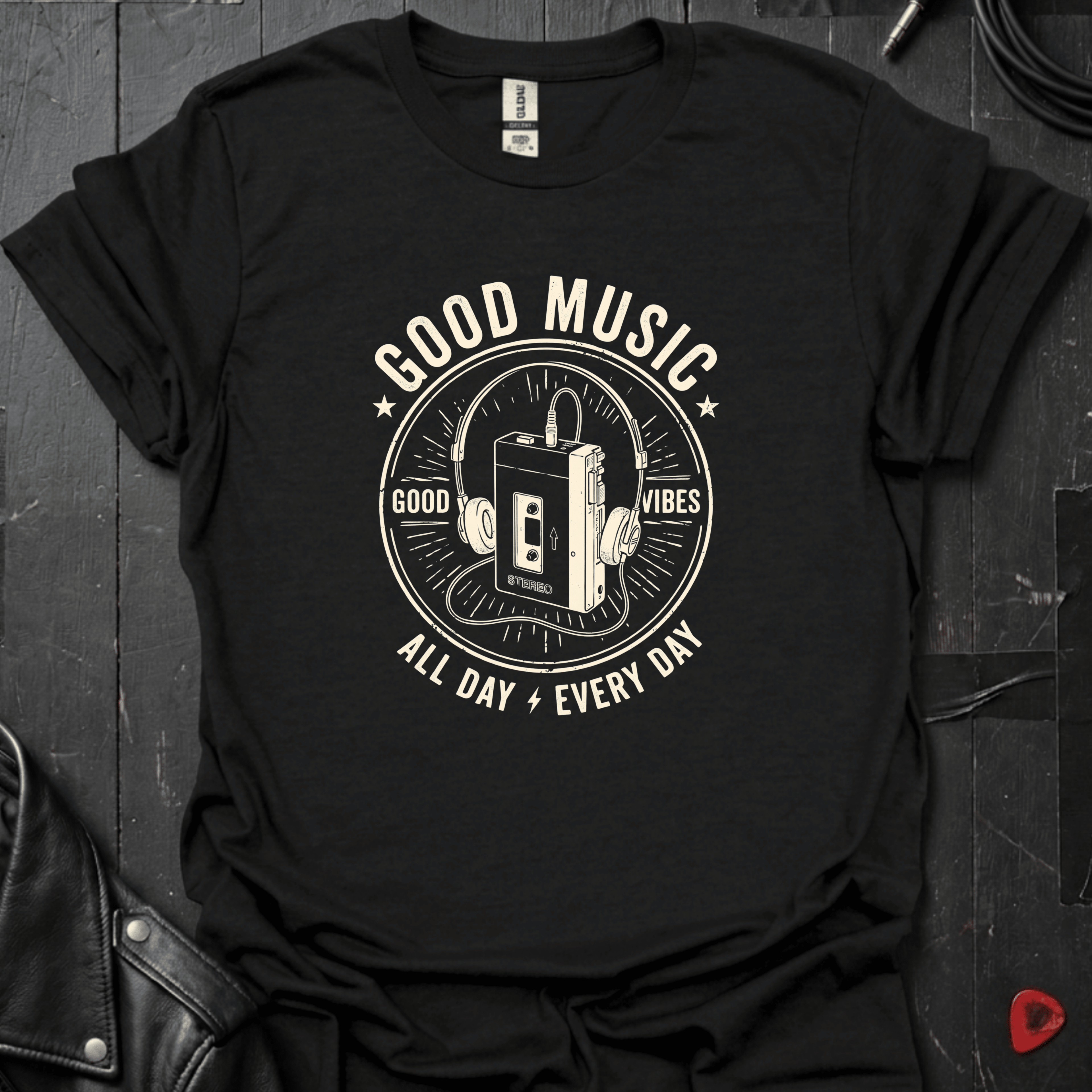 Good Music All Day T-Shirt - Black - T-Shirt