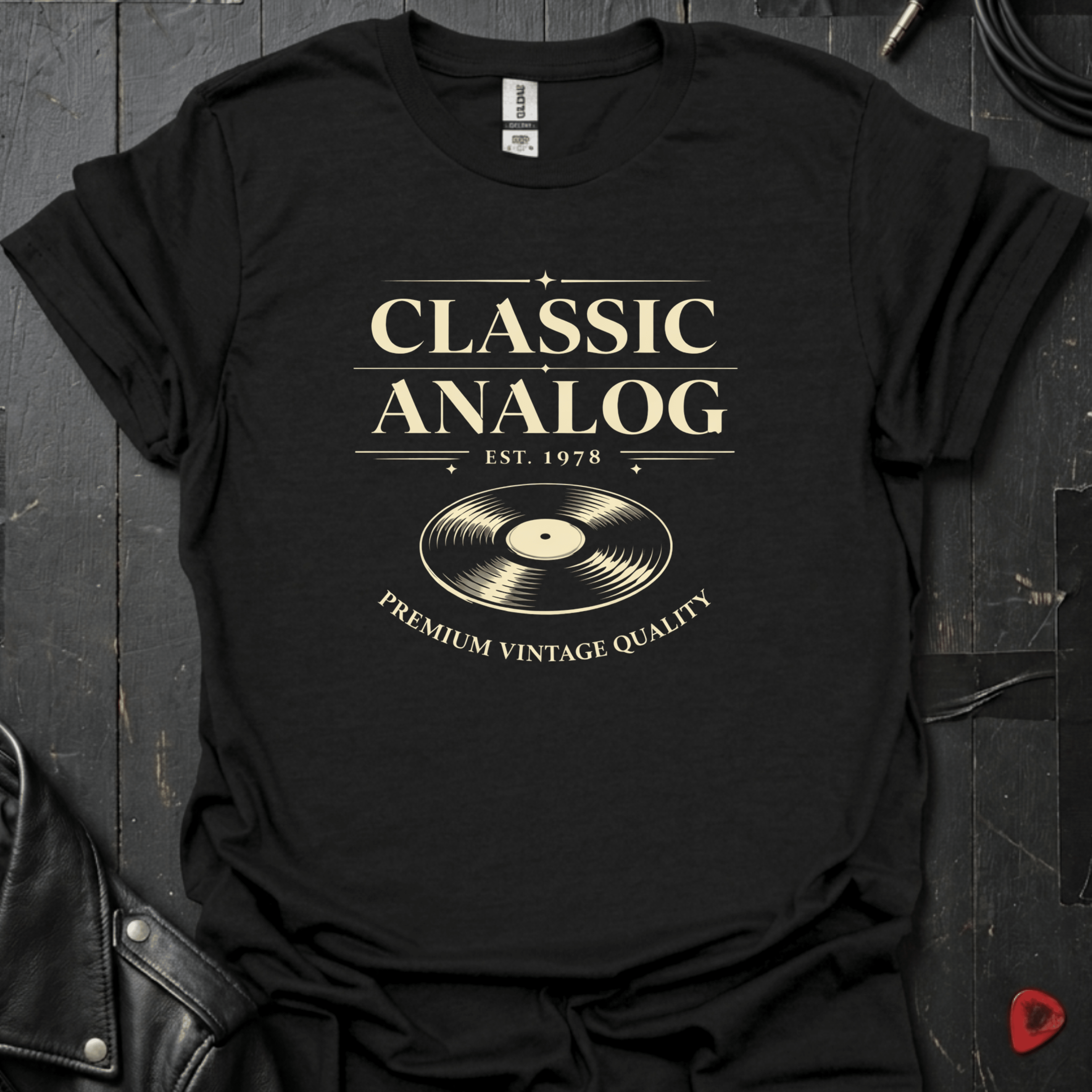 Classic Analog T-Shirt - Black - T-Shirt