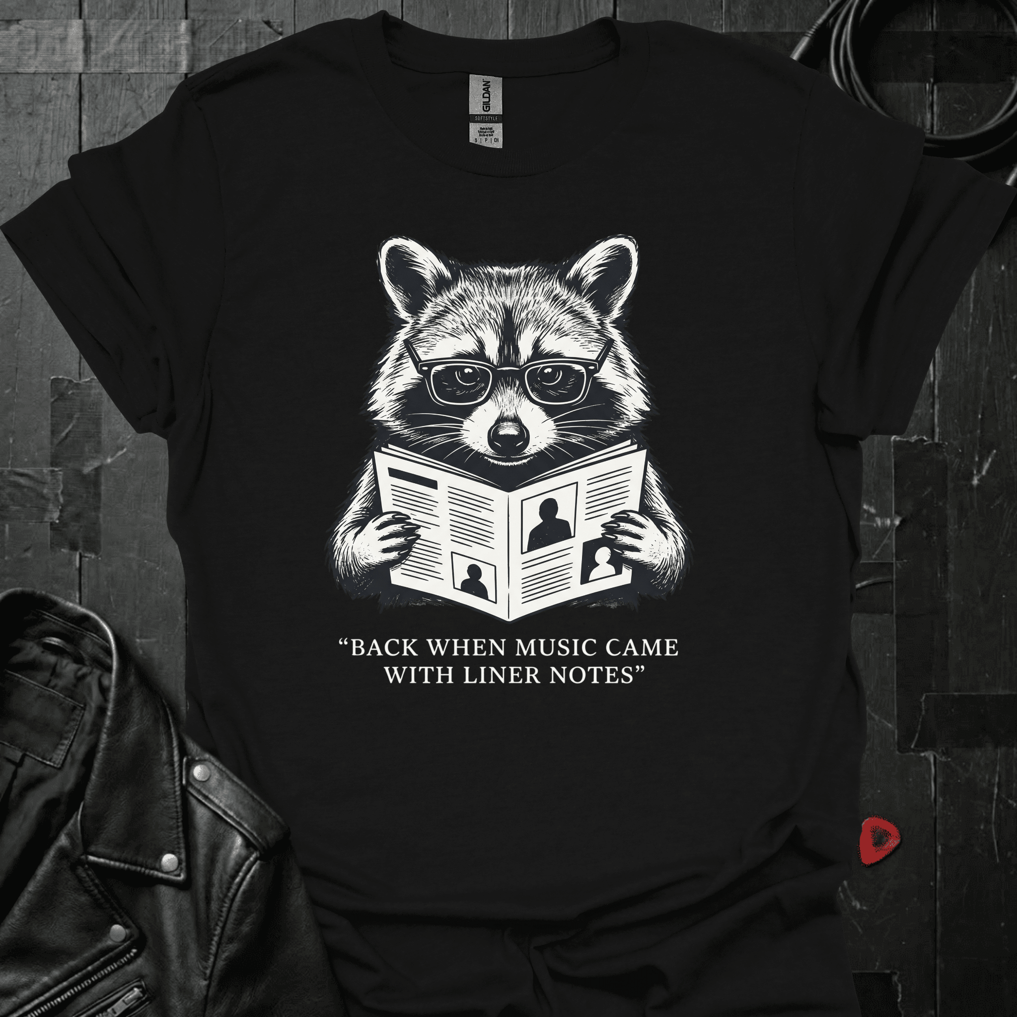 Reading Liner Notes T-Shirt - Black - T-Shirt