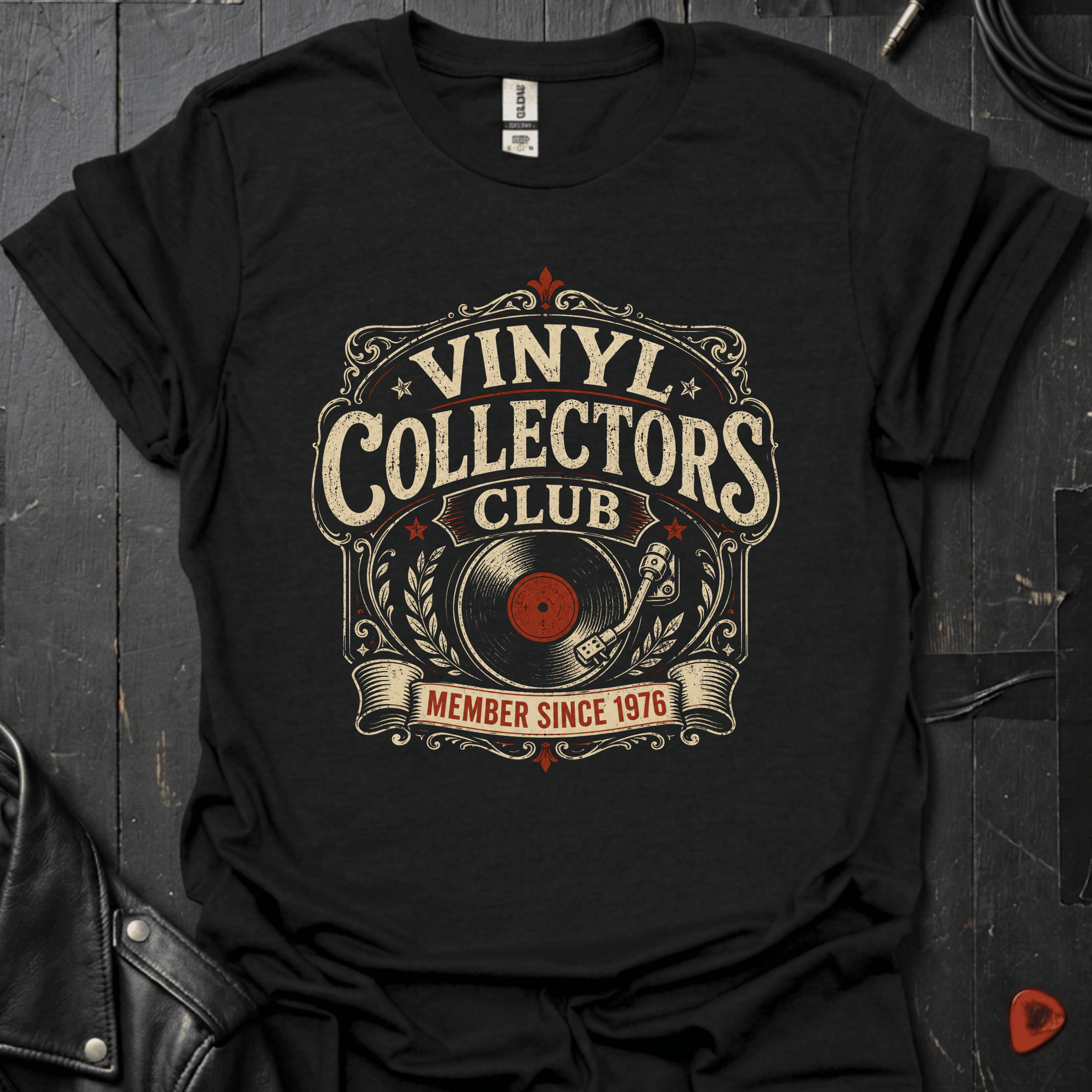 Vinyl Collectors Club T-Shirt - Black - T-Shirt