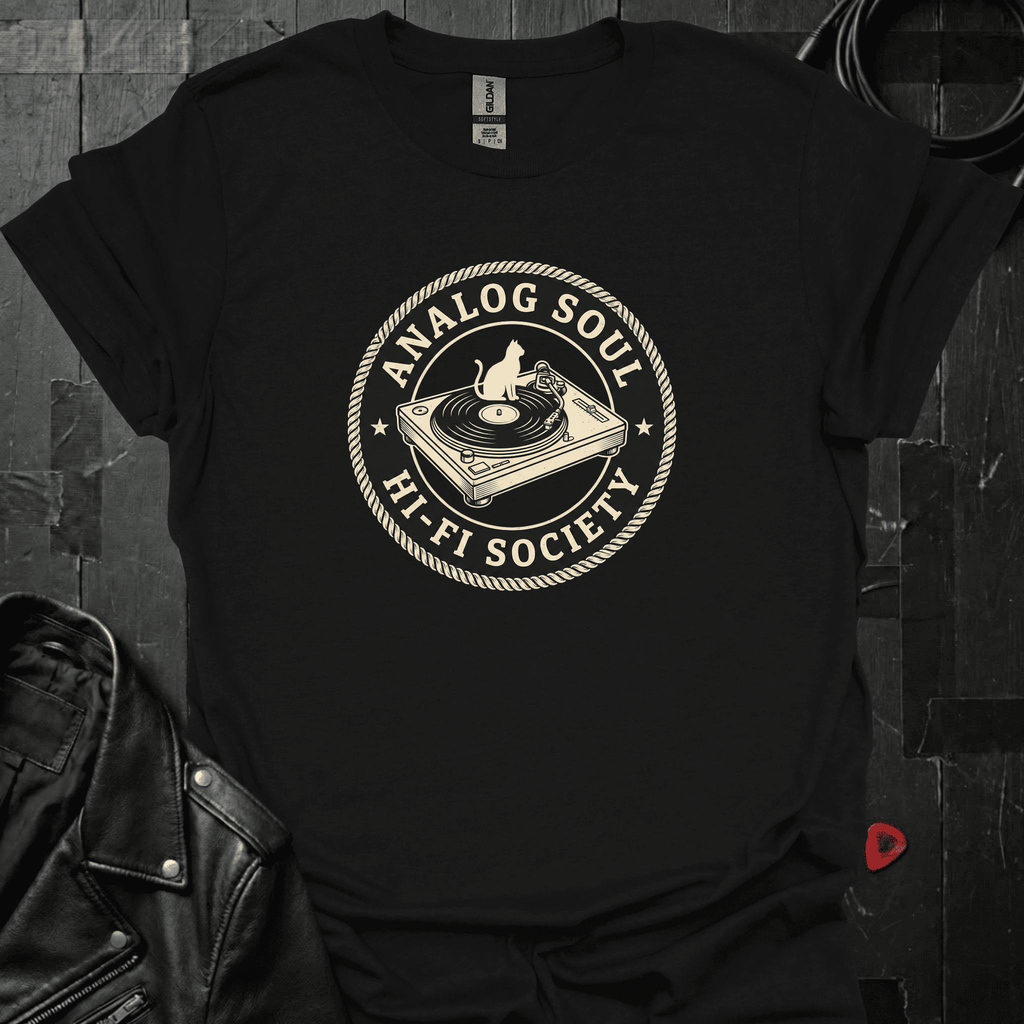 Groove Cat T-Shirt - Black - T-Shirt