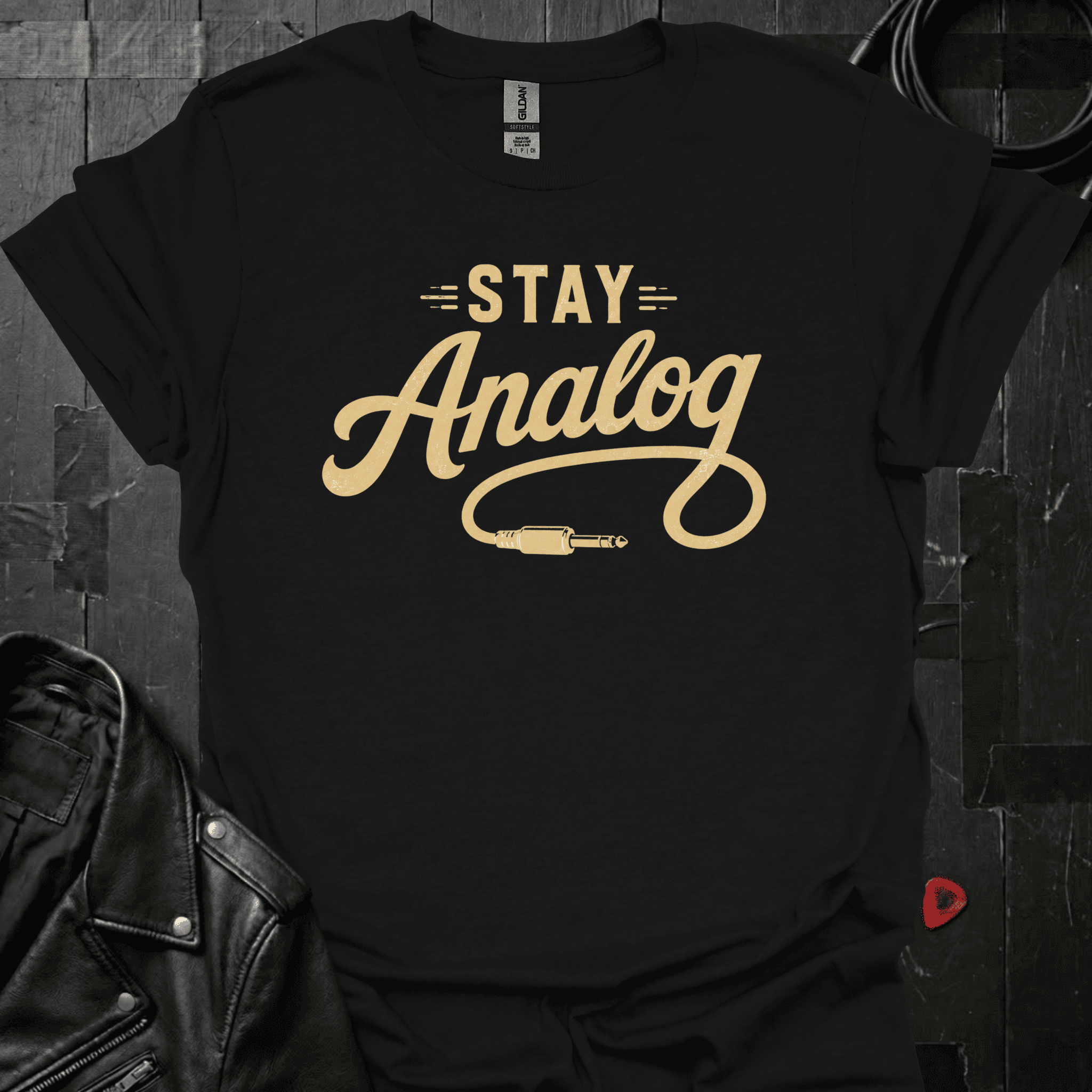 Stay Analog T-Shirt - Black - T-Shirt
