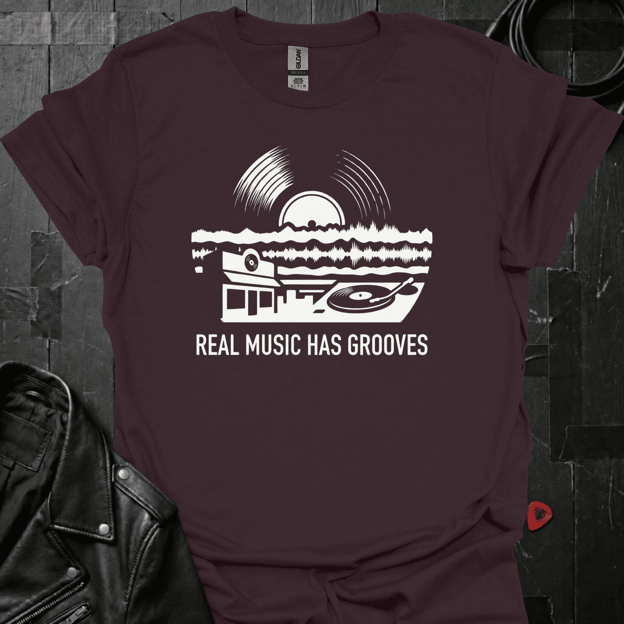 Real Music Grooves T-Shirt - Dark Chocolate - T-Shirt