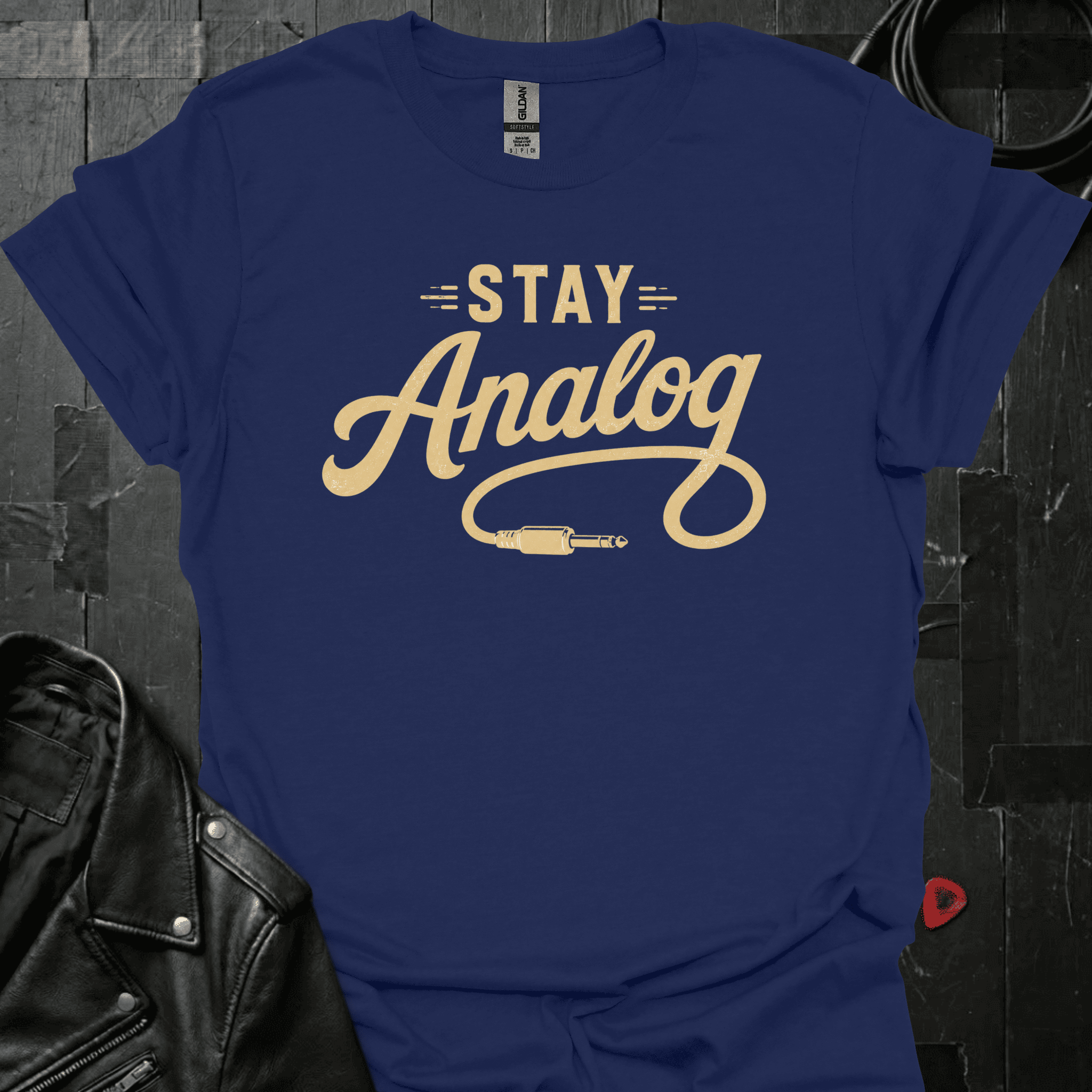 Stay Analog T-Shirt - Navy - T-Shirt