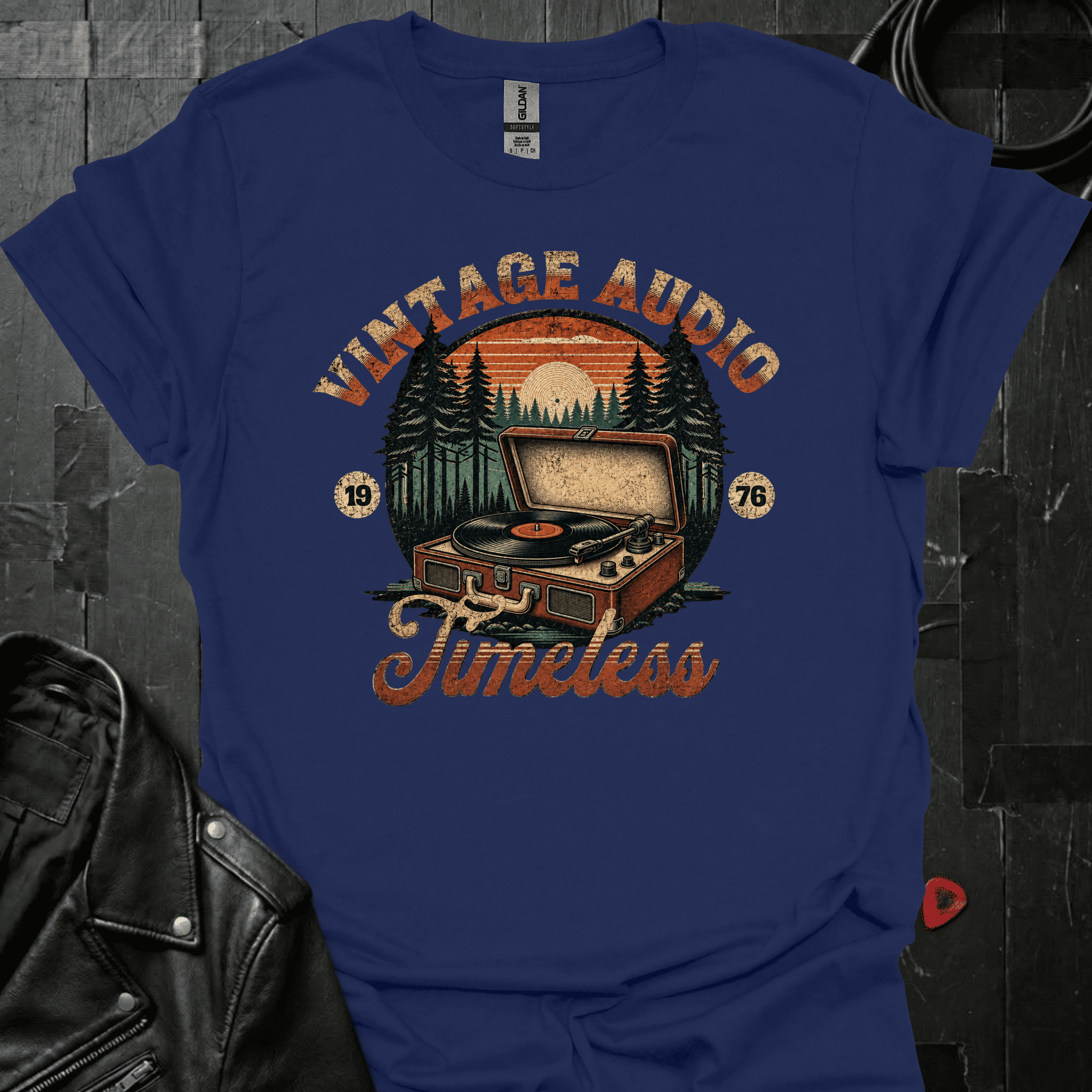 Vintage Audio T-Shirt - Navy - T-Shirt