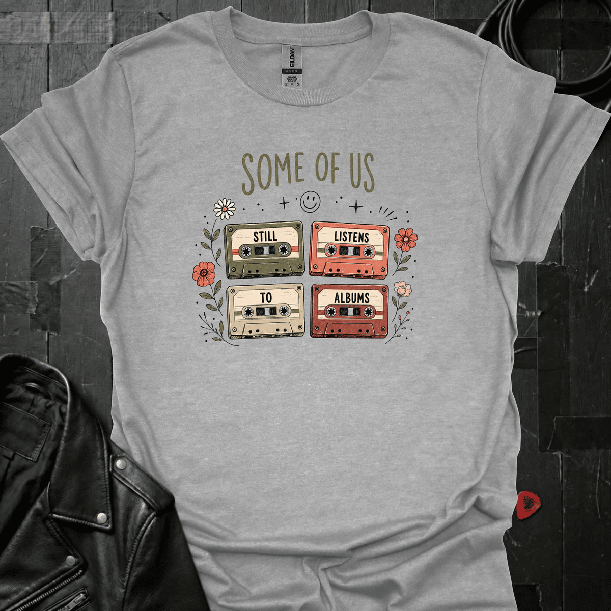 Still Listens To Albums T-Shirt - Sport Grey - T-Shirt