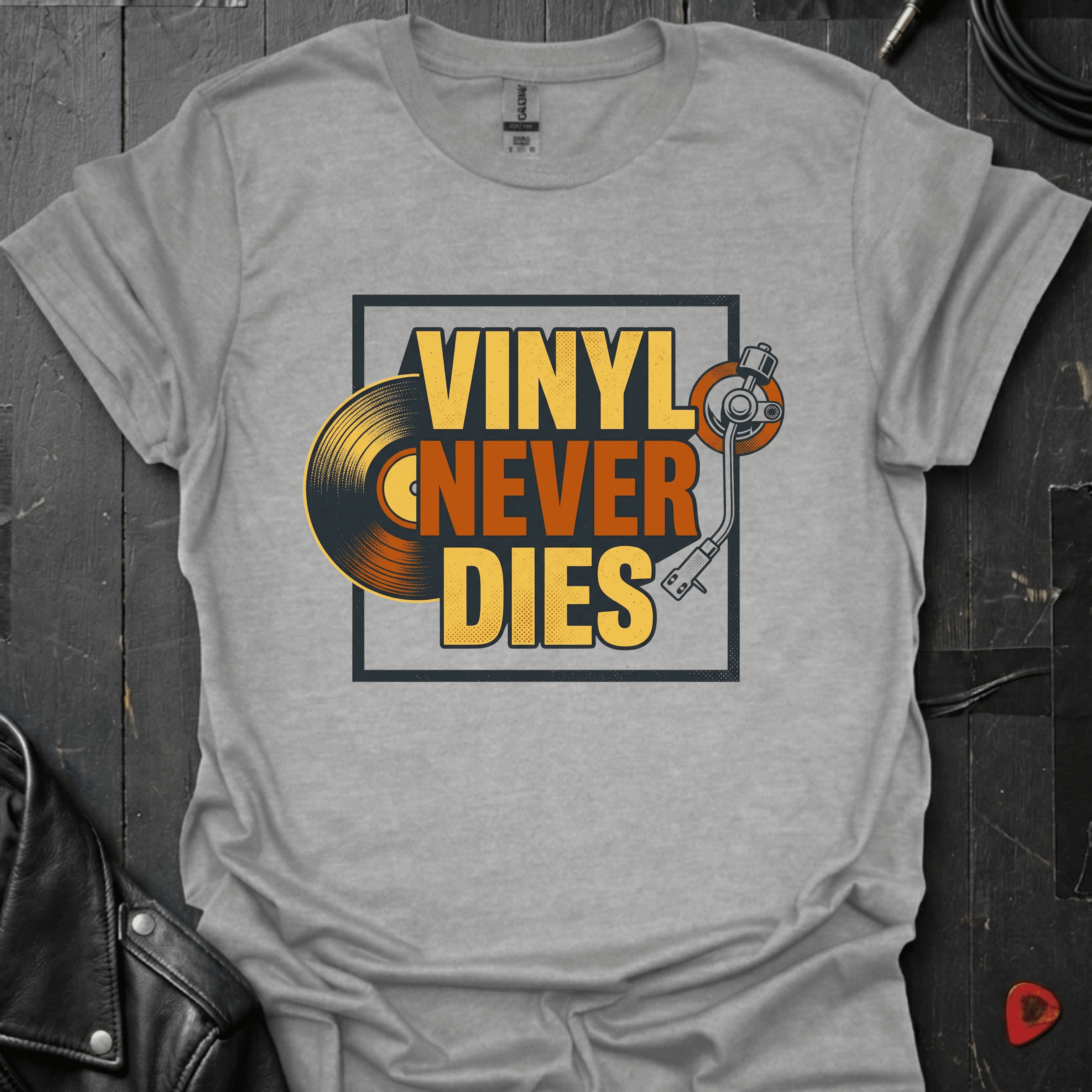 Vinyl Never Dies T-Shirt - Sport Grey - T-Shirt