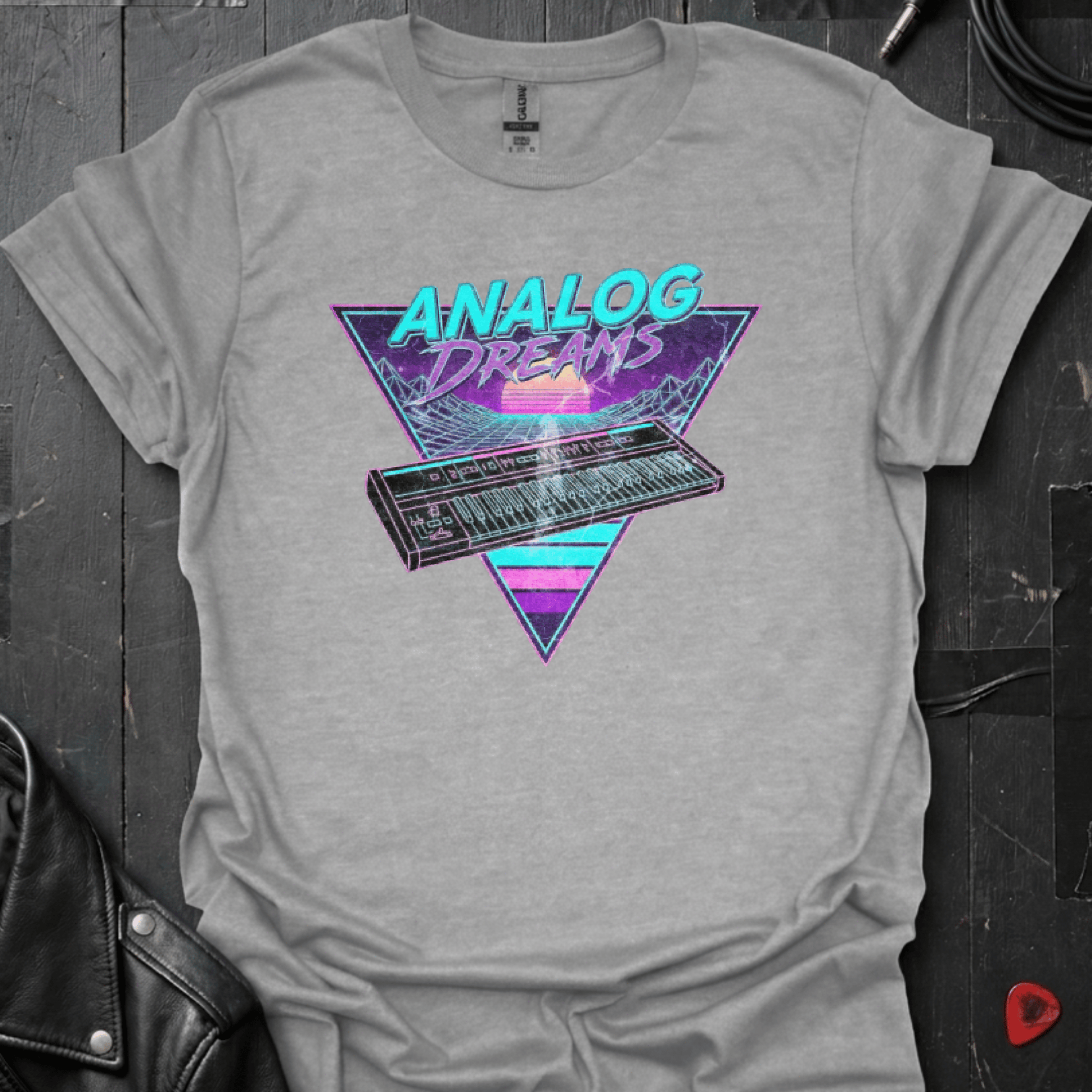 Retro Synthwave Keyboard T-Shirt - Sport Grey - T-Shirt