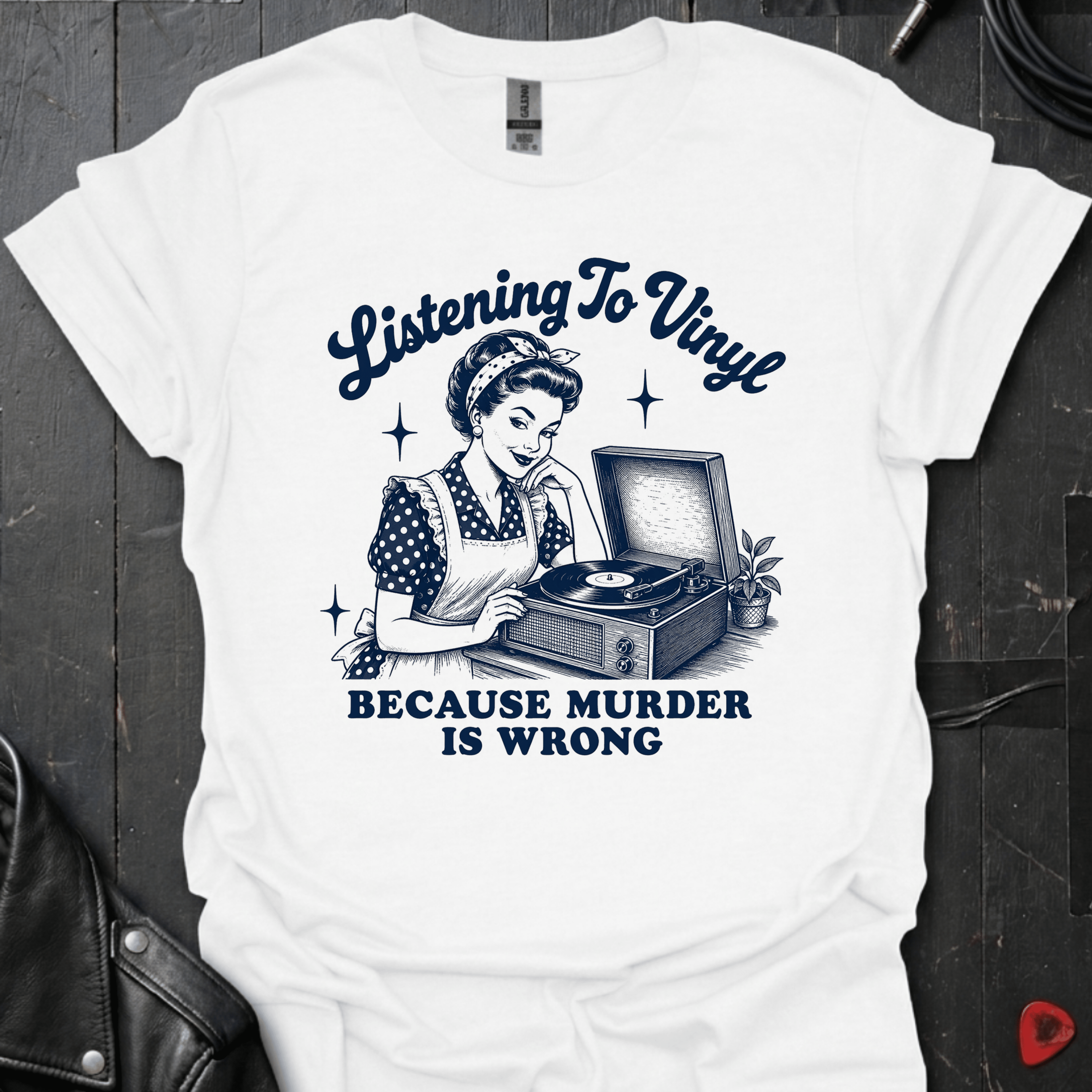 Listening To Vinyl T-Shirt - White - T-Shirt